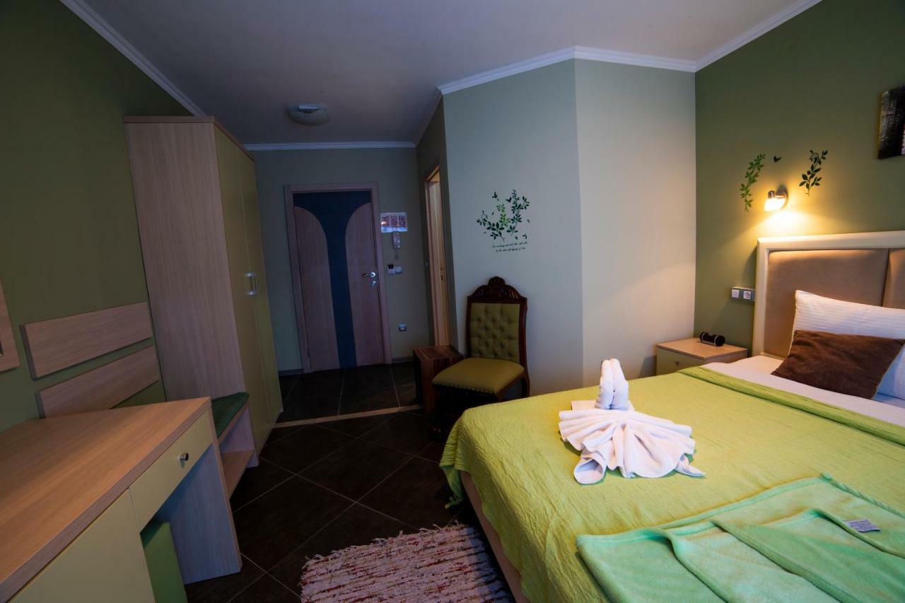 Garni Hotel Lama Kragujevac Exterior photo