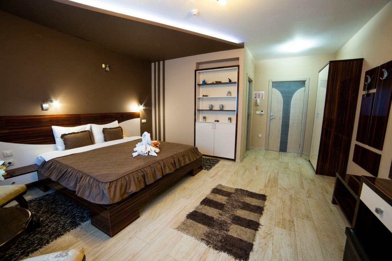 Garni Hotel Lama Kragujevac Exterior photo