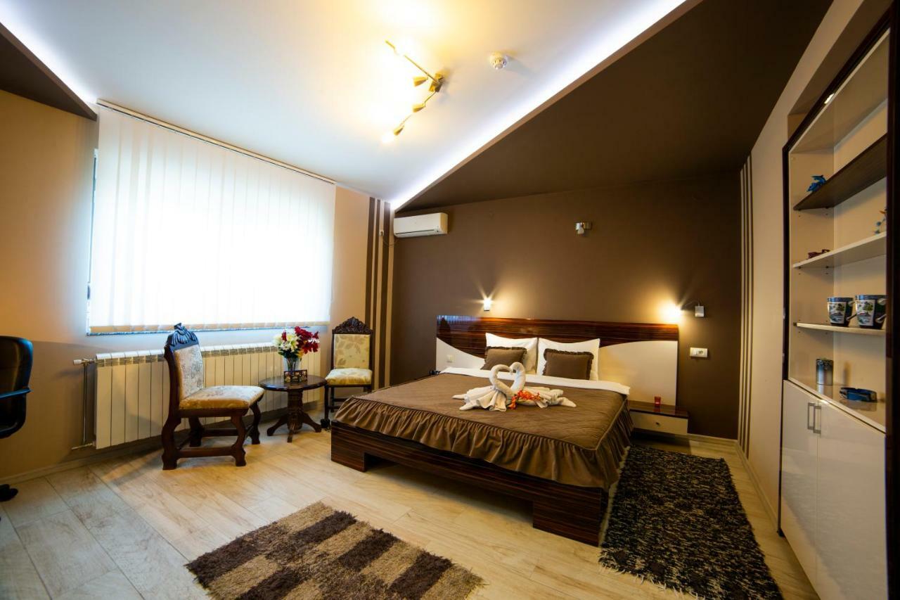 Garni Hotel Lama Kragujevac Exterior photo